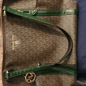 Michael Kors Tote in Brown and Green